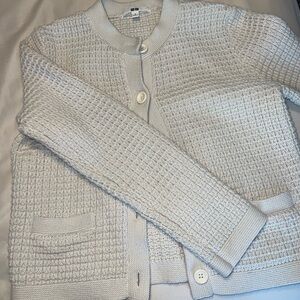 Uniqlo sweater